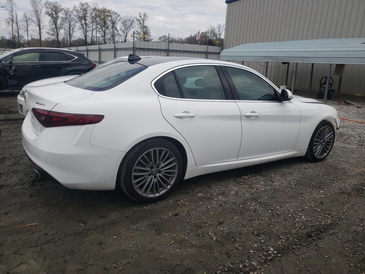 ZARFAECN6H7555927 2017 Alfa Romeo Giulia Ti