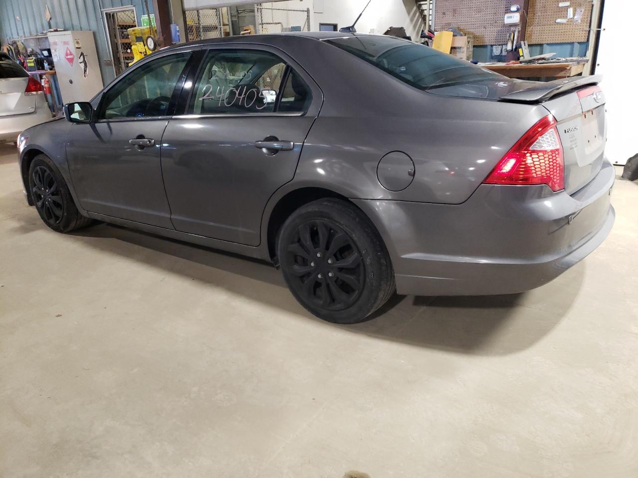 3FAHP0HA6BR218755 2011 Ford Fusion Se