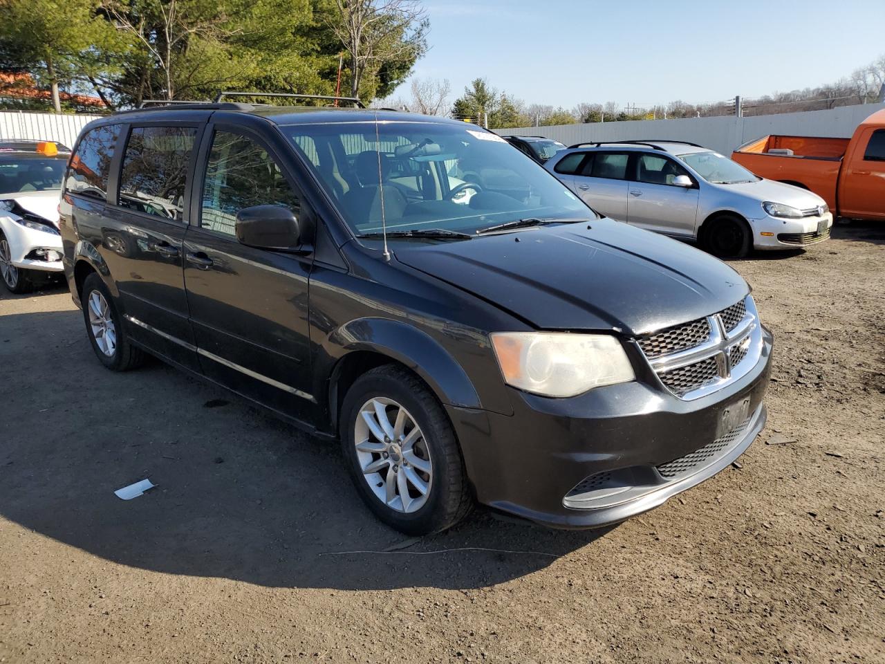 2C4RDGCG7ER121618 2014 Dodge Grand Caravan Sxt