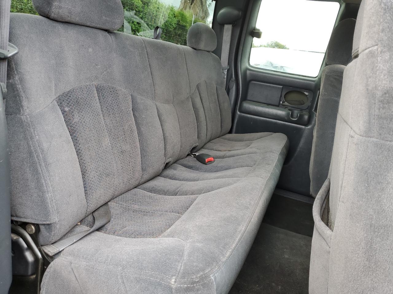 2GCEK19T921105324 2002 Chevrolet Silverado K1500