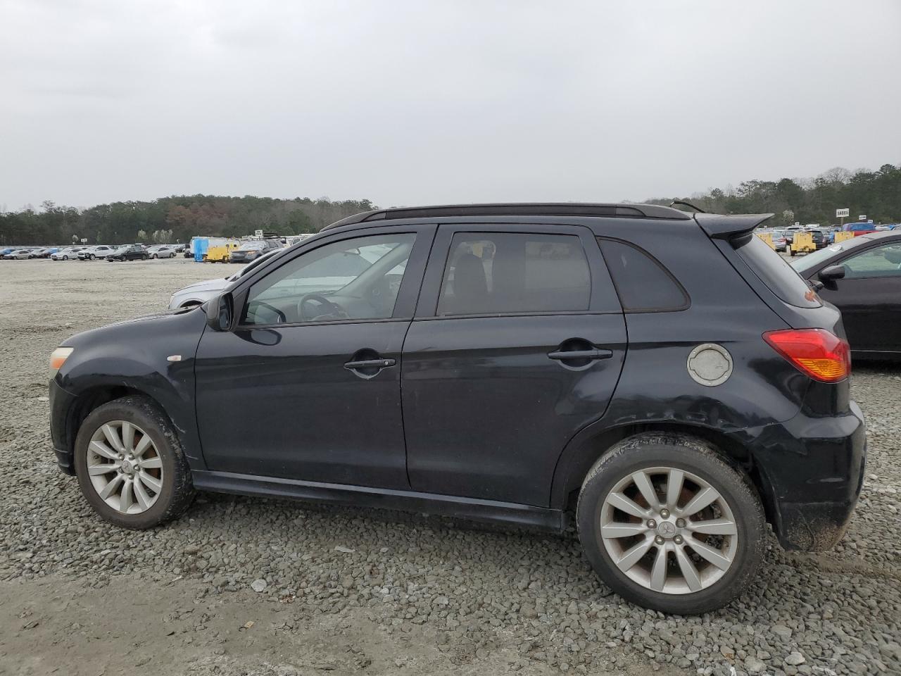 JA4AR4AU1BZ003825 2011 Mitsubishi Outlander Sport Se