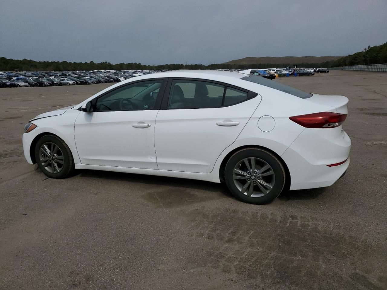 5NPD84LF8HH097657 2017 Hyundai Elantra Se