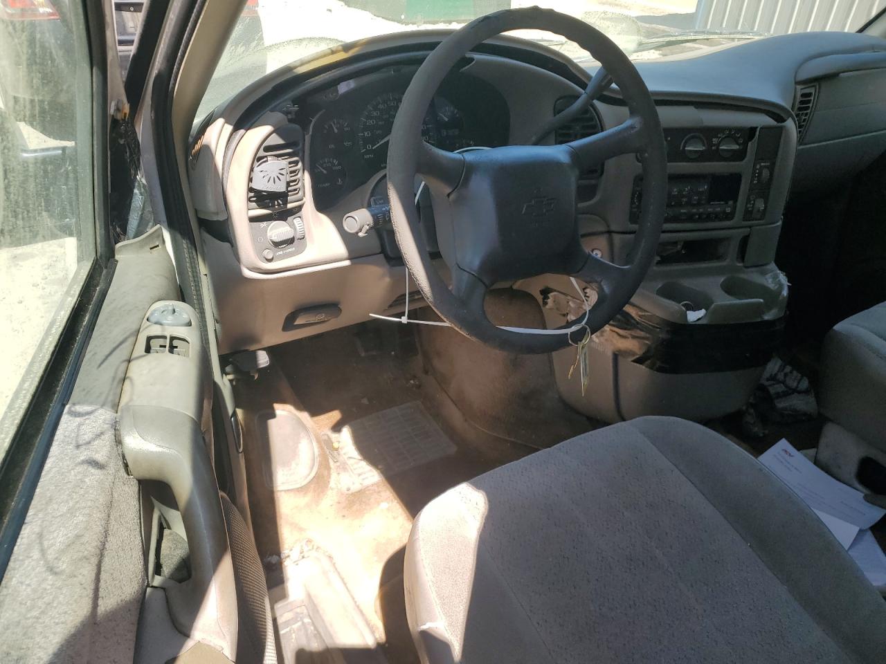 1gndm19w71b144824 1GNDM19W71B144824 2001 Chevrolet Astro