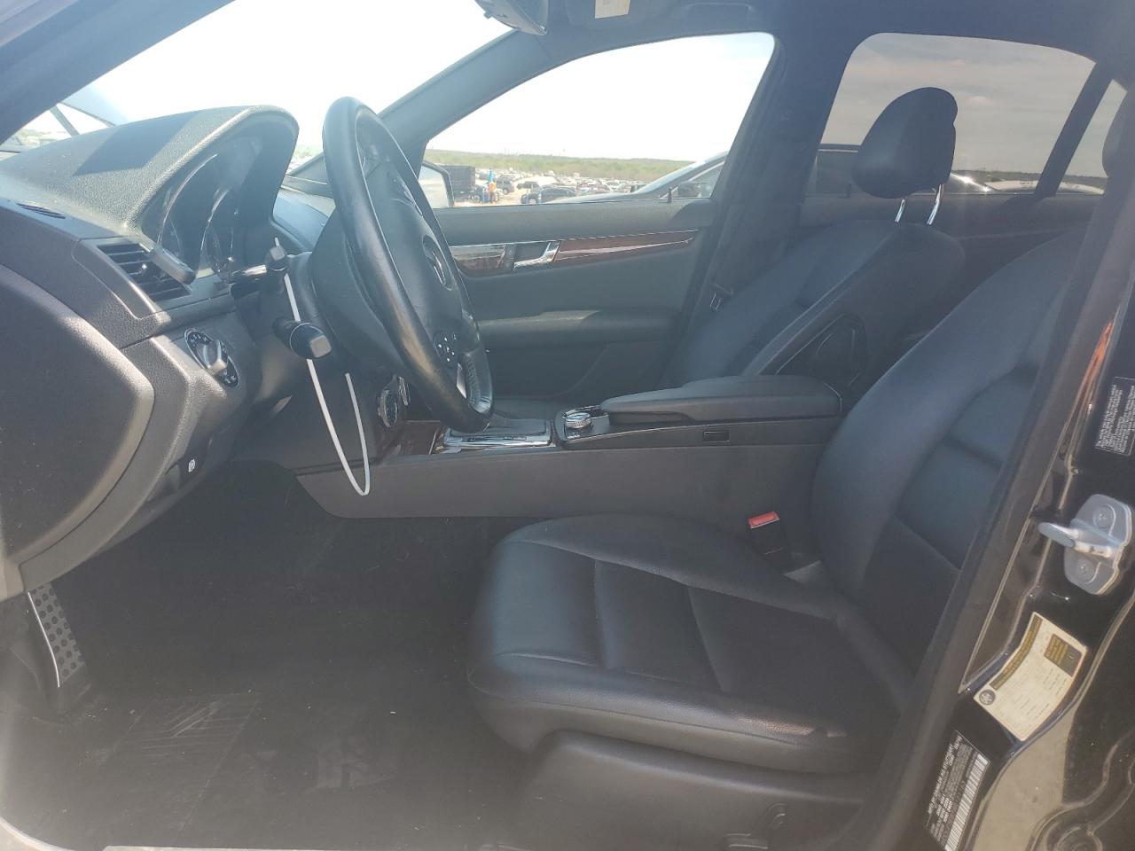 WDDGF5EB7AR121163 2010 Mercedes-Benz C 300