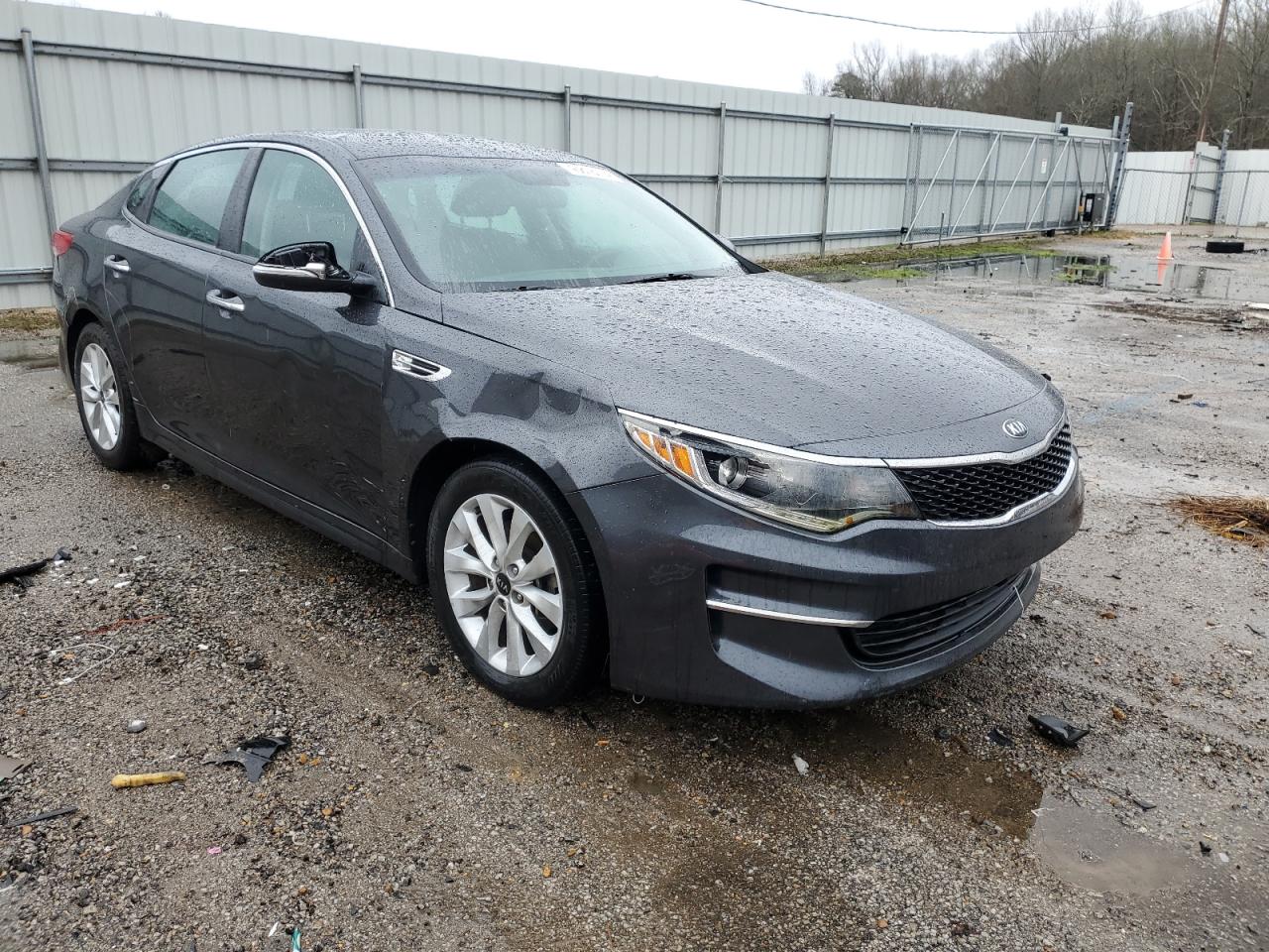 2017 Kia Optima Lx vin: 5XXGT4L33HG125118