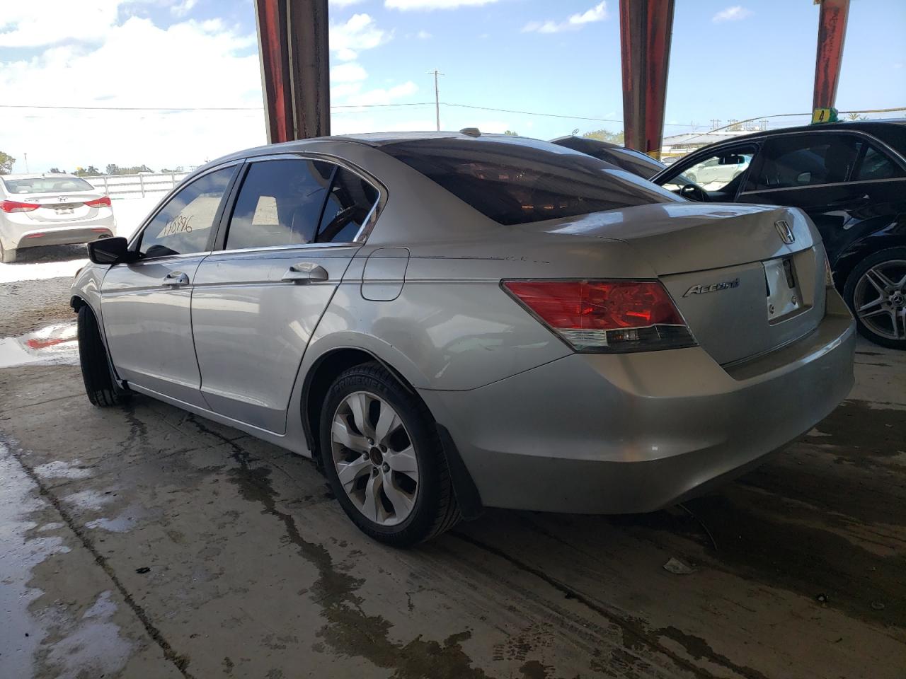 1HGCP2F82AA173792 2010 Honda Accord Exl