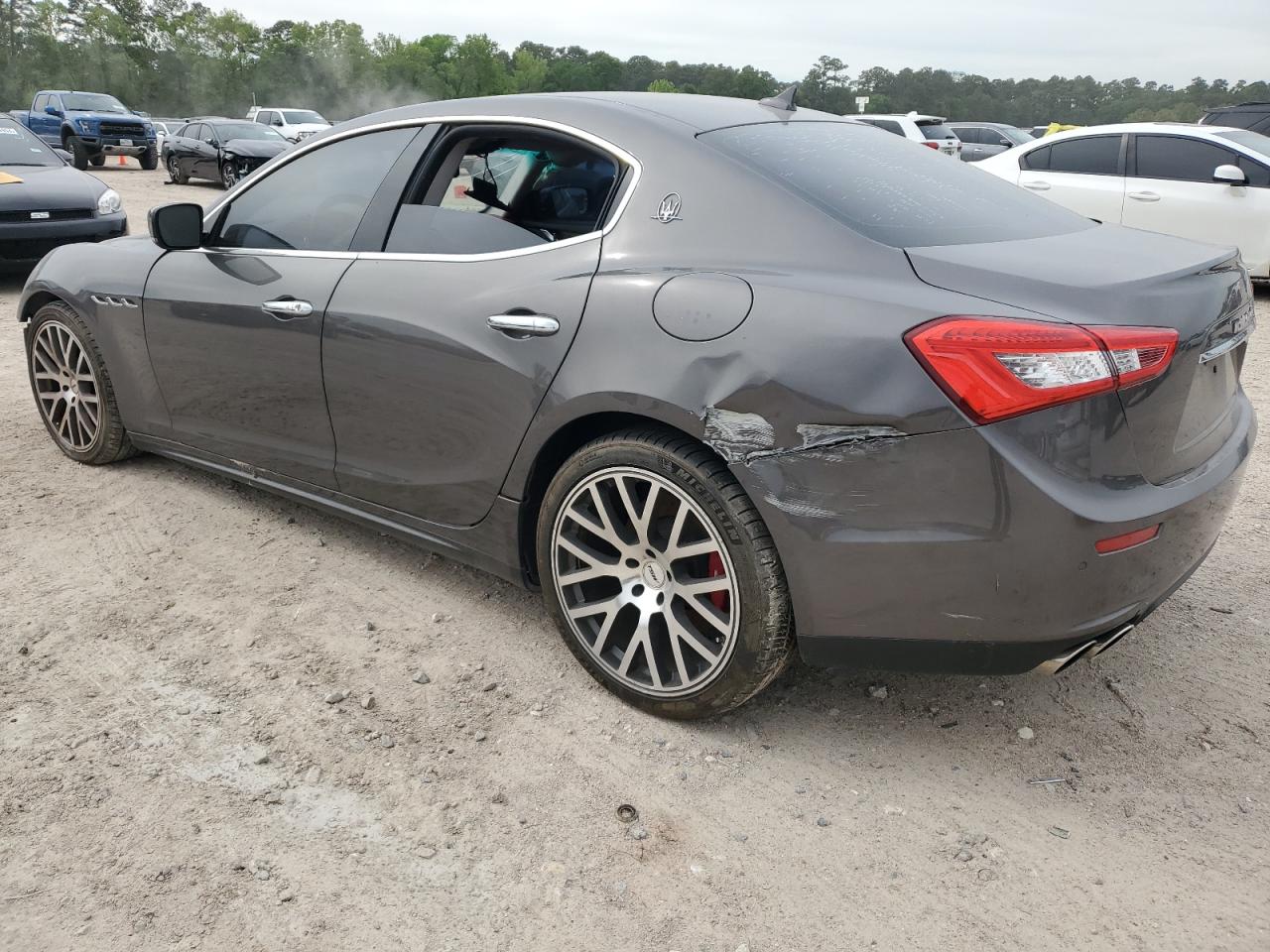 2016 Maserati Ghibli S vin: ZAM57RSA4G1173578