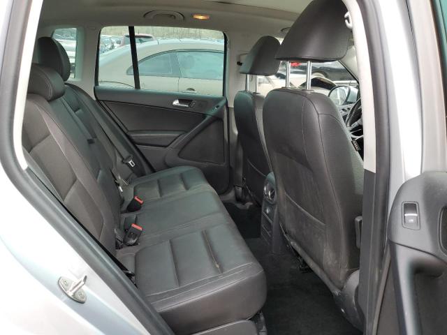 2017 VOLKSWAGEN TIGUAN WOL - WVGSV7AX2HK007977