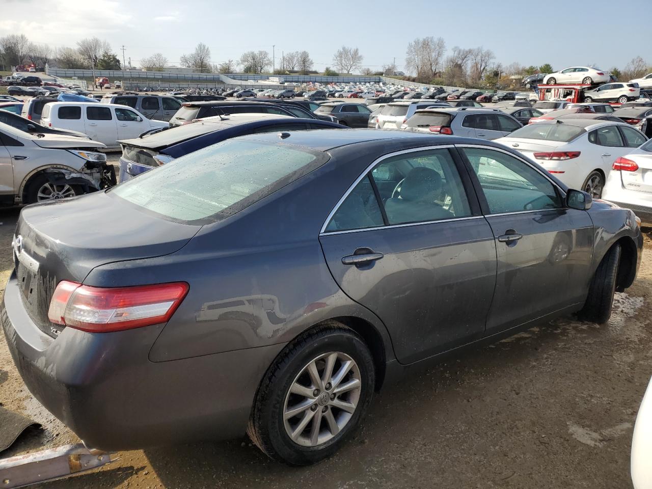 4T1BK3EK1BU624668 2011 Toyota Camry Se