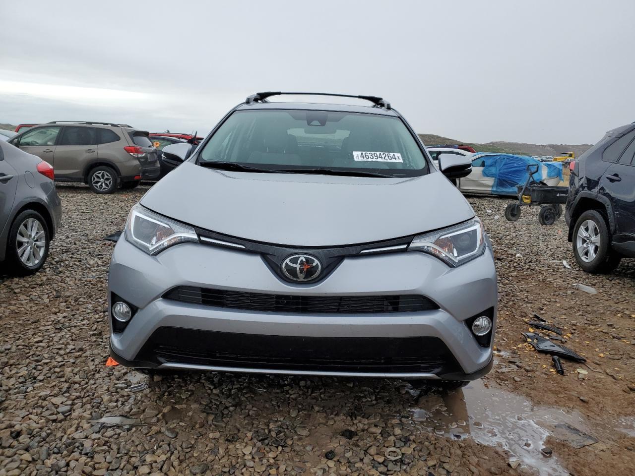 2017 Toyota Rav4 Xle vin: 2T3WFREV6HW401738