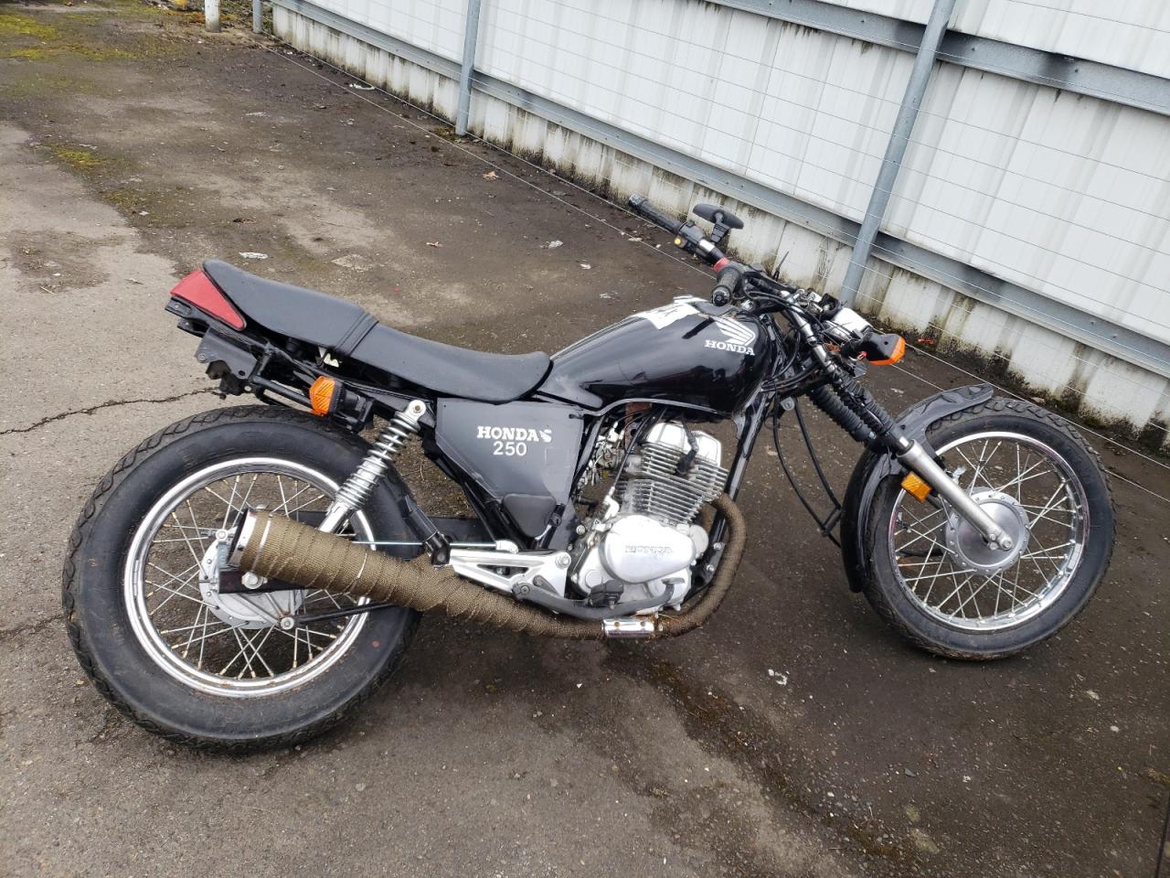 JH2MC2408RK302904 1994 Honda Cb250