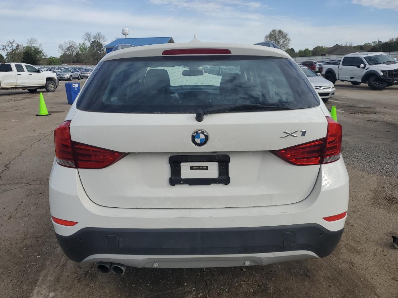 WBAVM1C58FVZ94073 2015 BMW X1 Sdrive28I