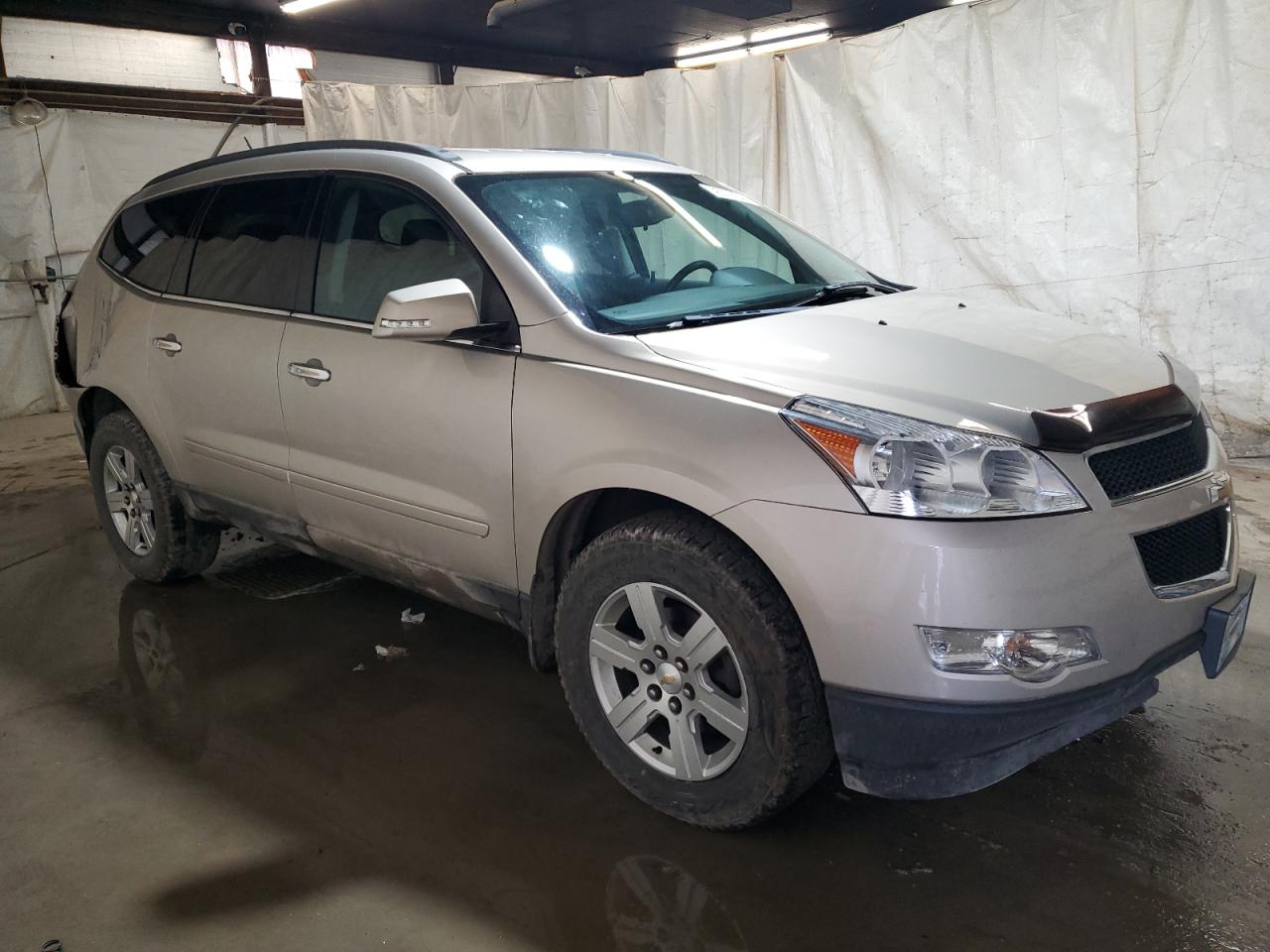 1GNKVGED9CJ137670 2012 Chevrolet Traverse Lt