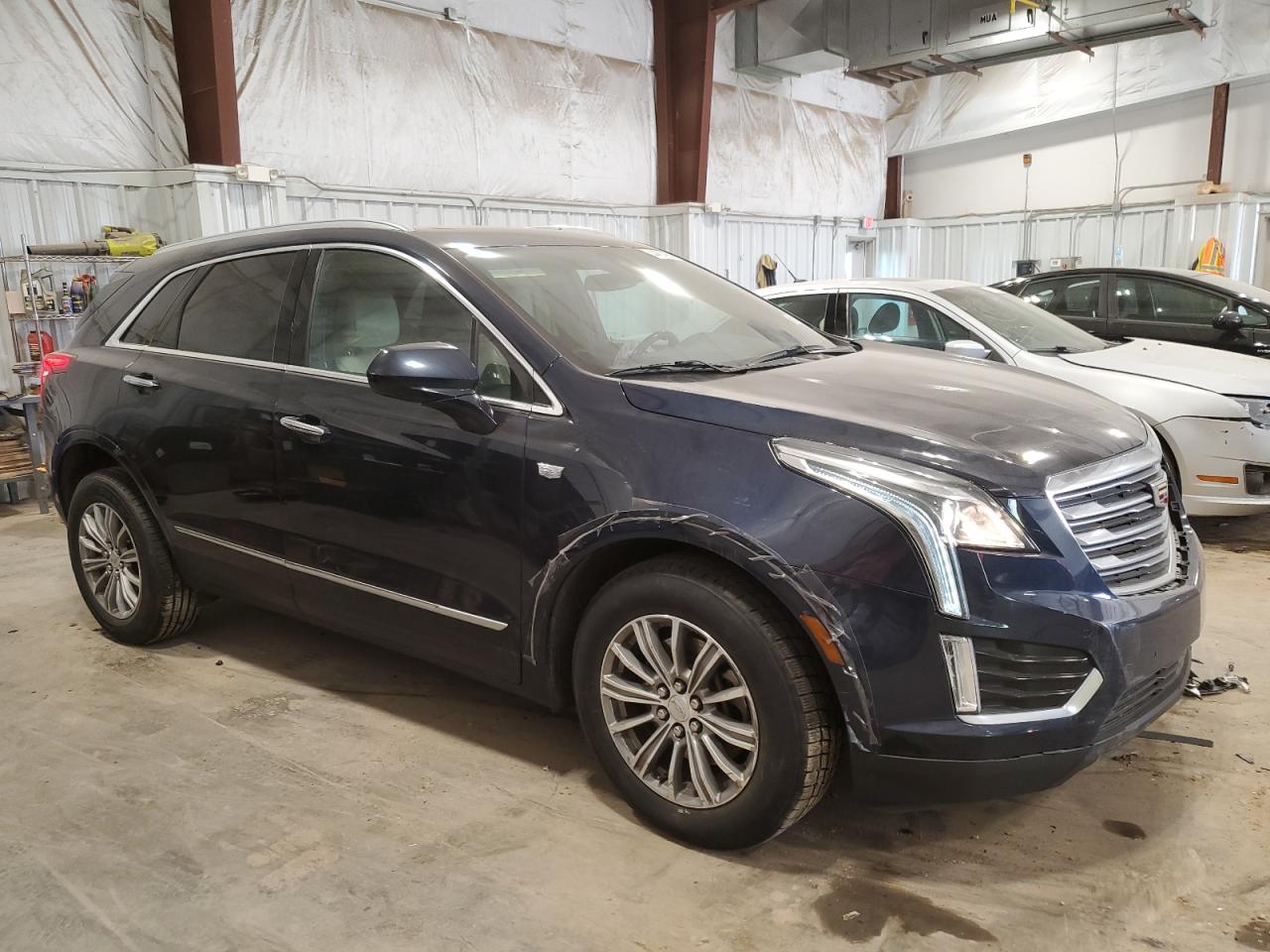 1GYKNDRS0HZ200786 2017 Cadillac Xt5 Luxury