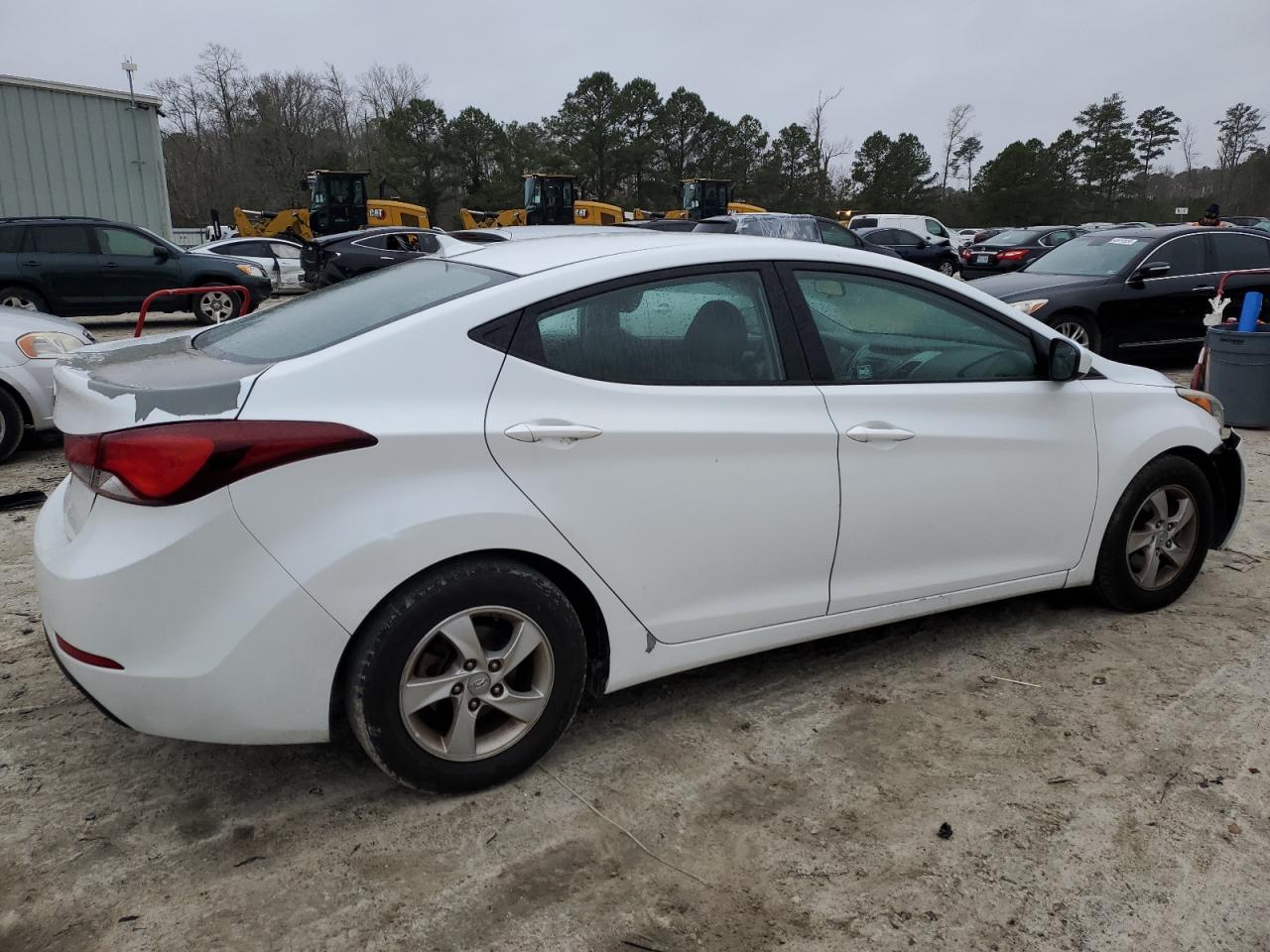 5NPDH4AE6FH570429 2015 Hyundai Elantra Se