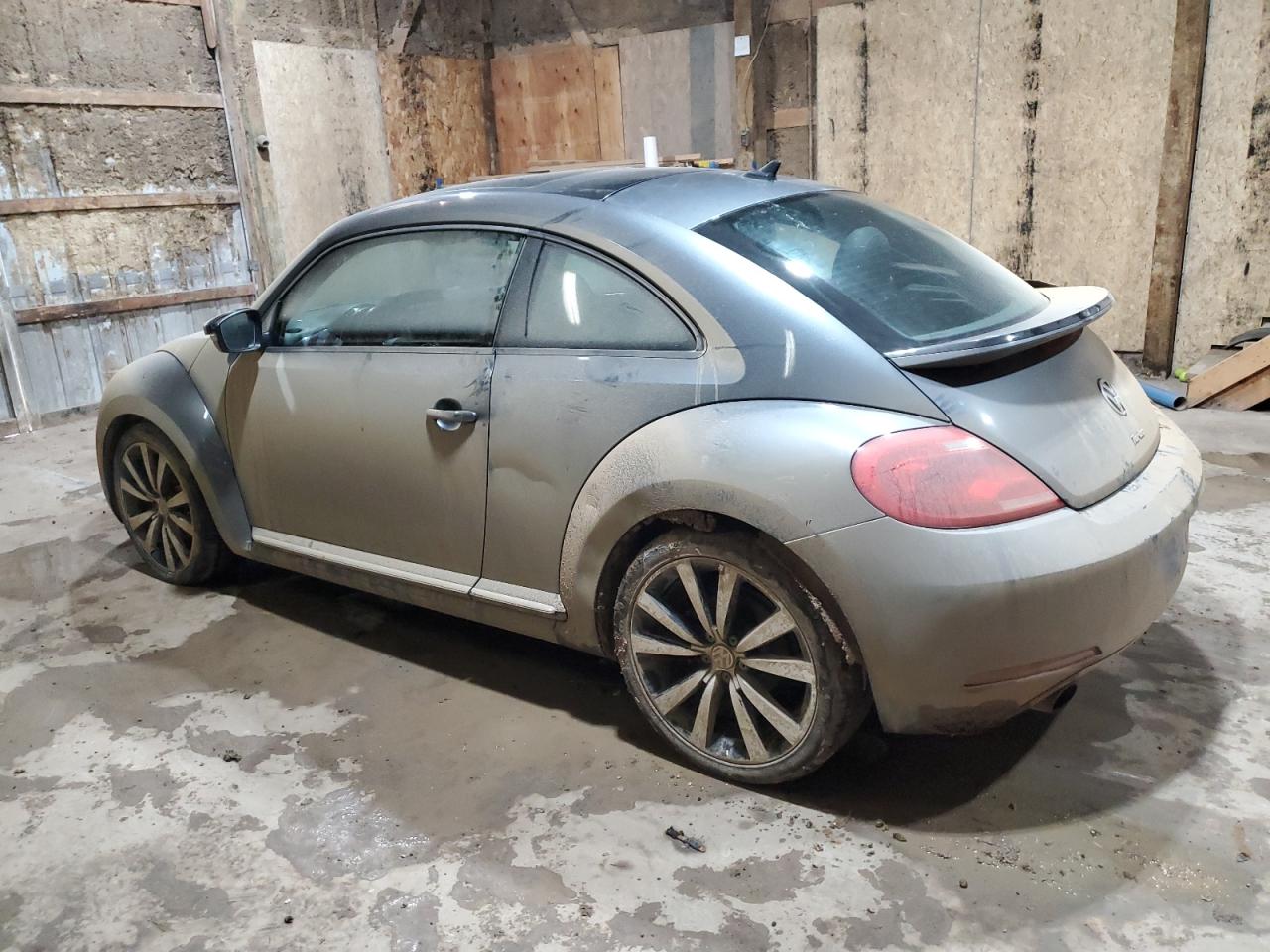 Lot #2893548299 2013 VOLKSWAGEN BEETLE TUR