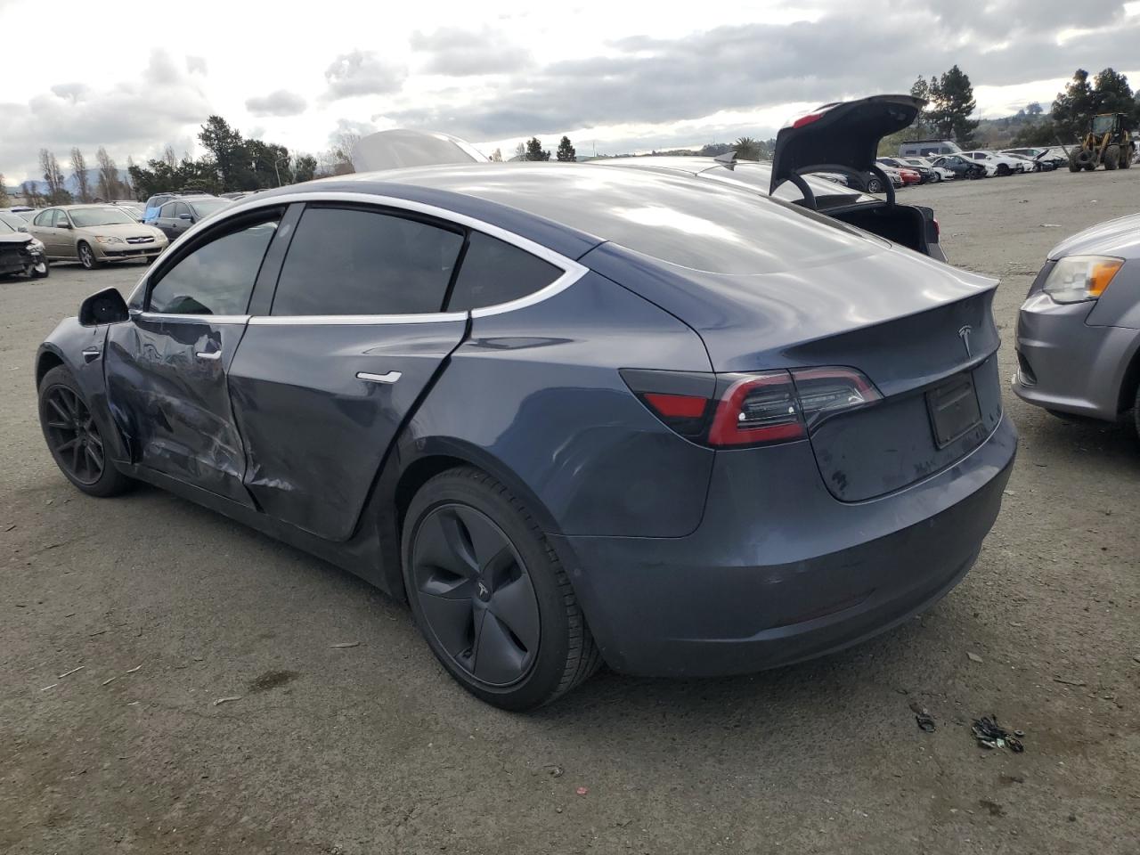 2020 Tesla Model 3 vin: 5YJ3E1EA2LF743397