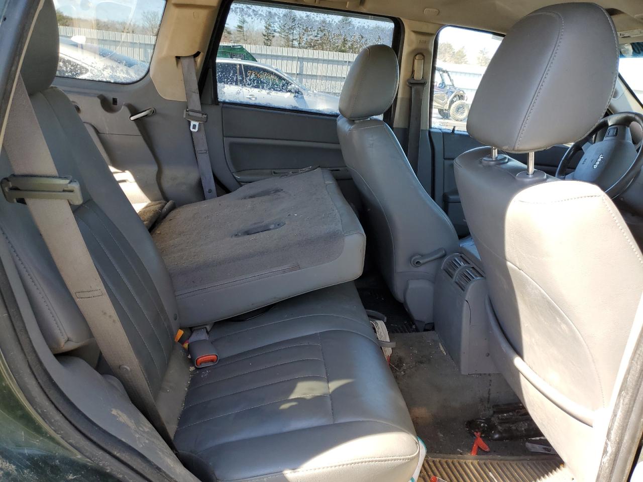 1J8GR48K77C605121 2007 Jeep Grand Cherokee Laredo