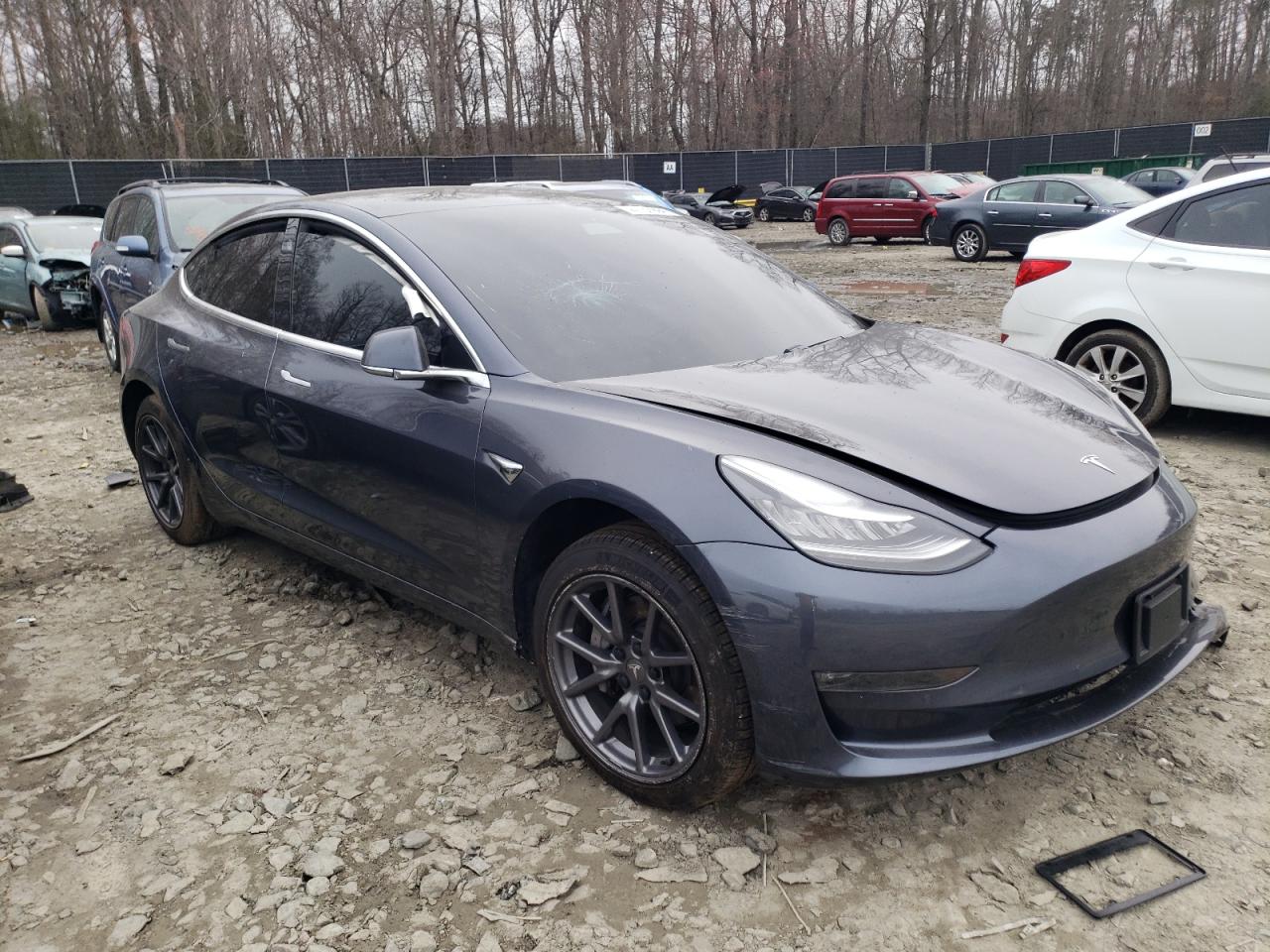 5YJ3E1EB3KF442001 2019 Tesla Model 3