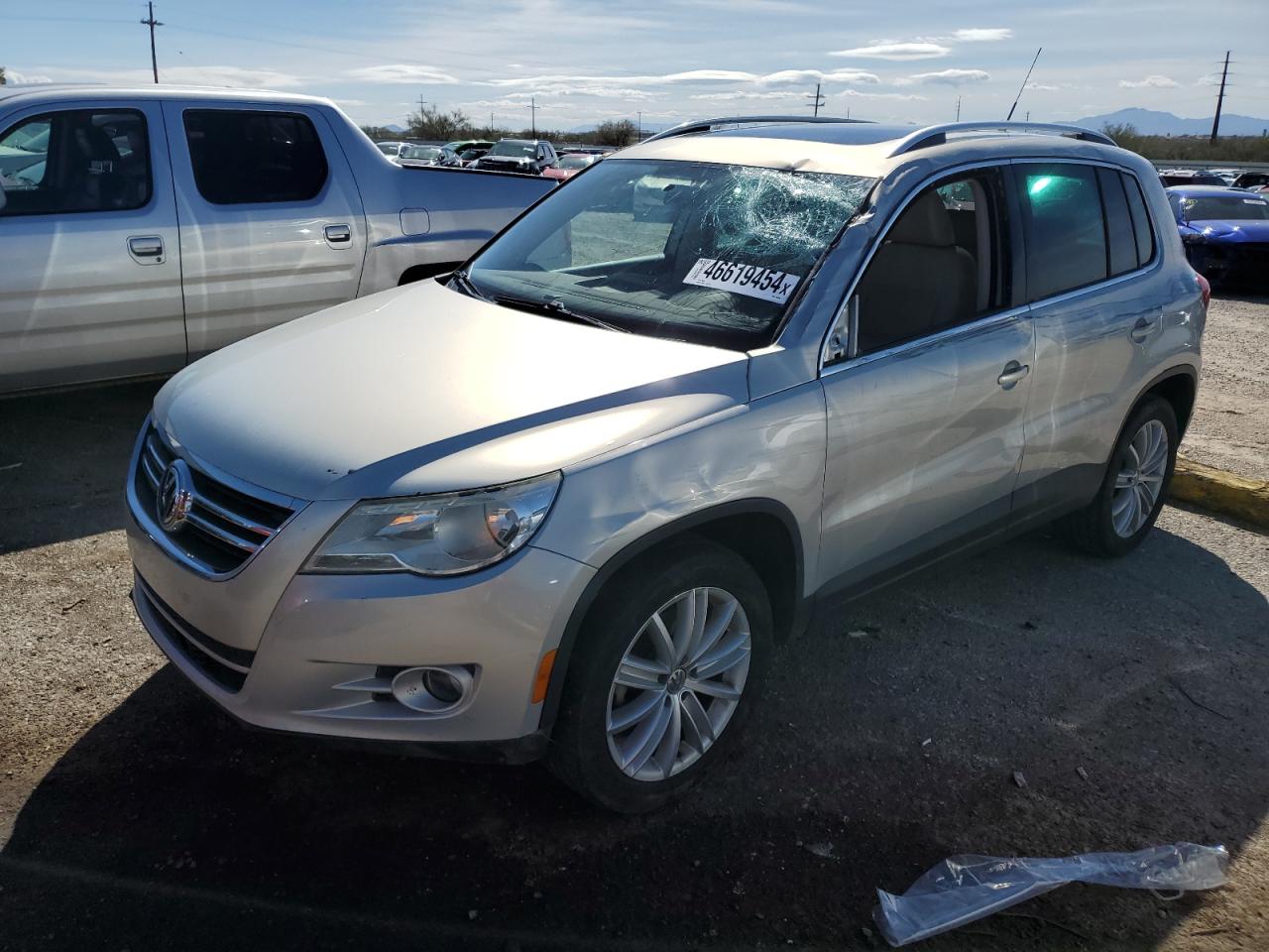 WVGAV7AX5BW539008 2011 Volkswagen Tiguan S