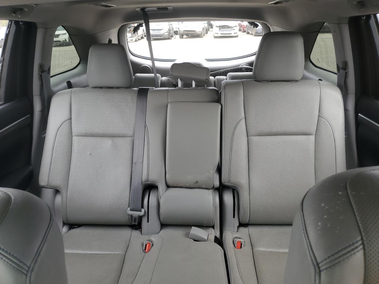 5TDYZRFH8JS275527 2018 Toyota Highlander Limited