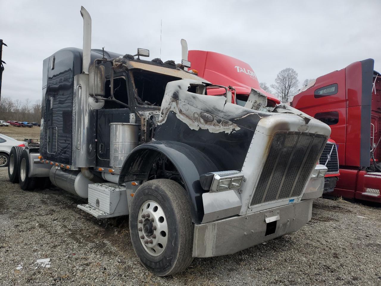 Ellwood City, PA에서 판매 중인 2006 Peterbilt 379 6 - Burn