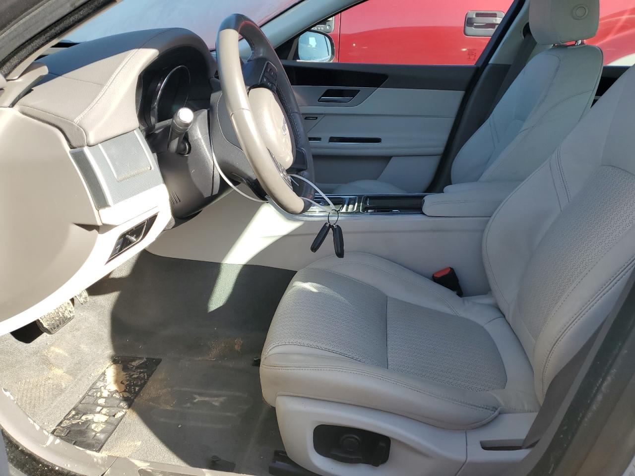 sajbe4bv3hcy25939 SAJBE4BV3HCY25939 2017 Jaguar Xf Prestige