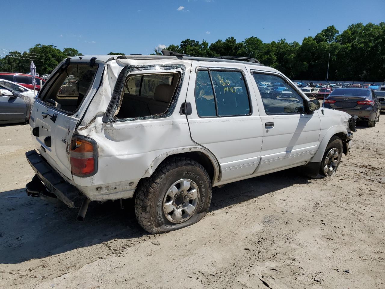 JN8AR05S3XW321160 1999 Nissan Pathfinder Xe