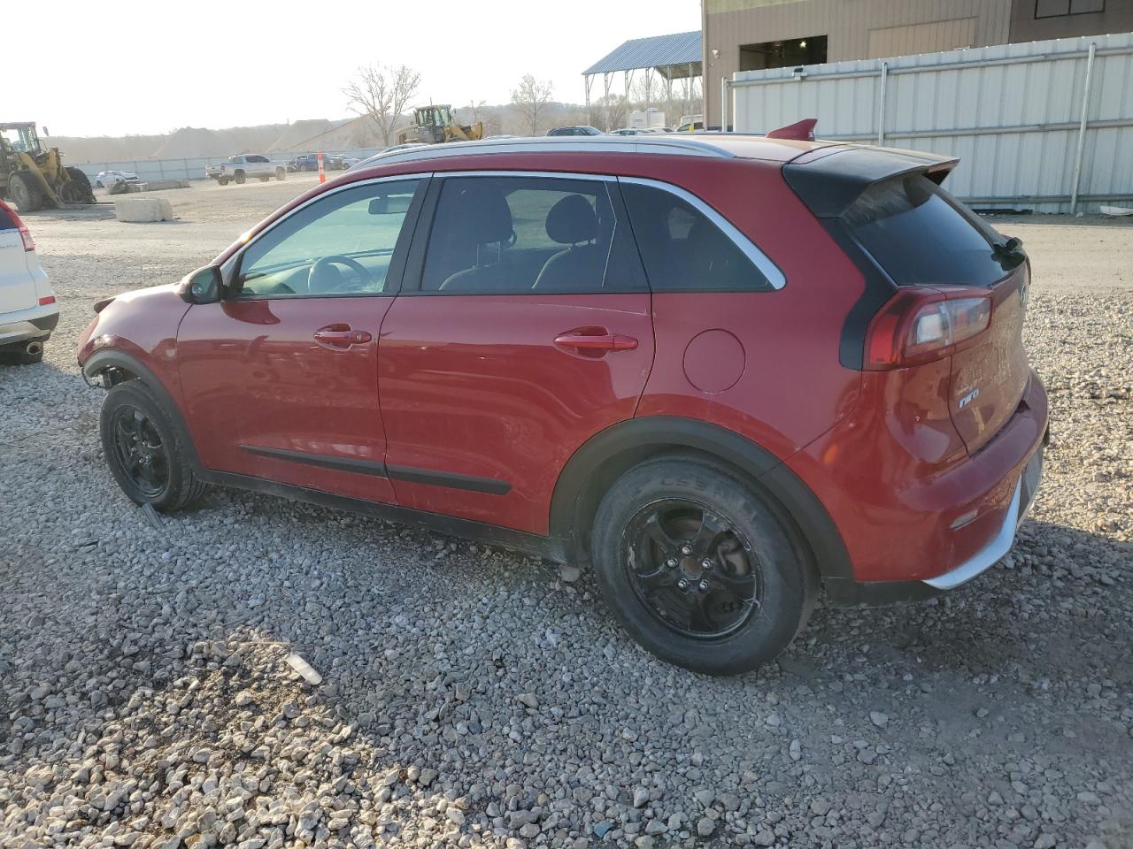 KNDCB3LC8H5042686 2017 Kia Niro Fe