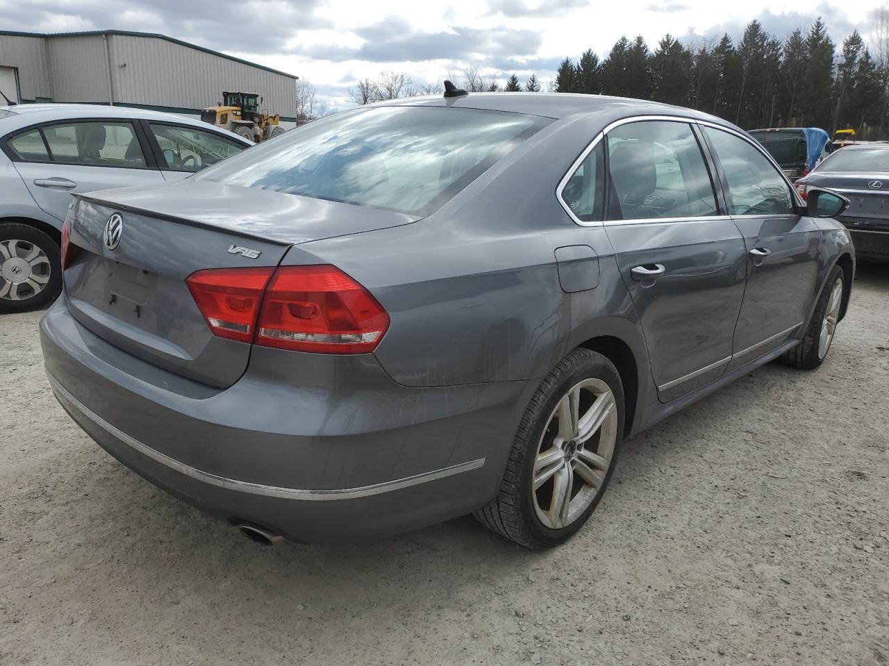 1VWCM7A36CC092184 2012 Volkswagen Passat Sel