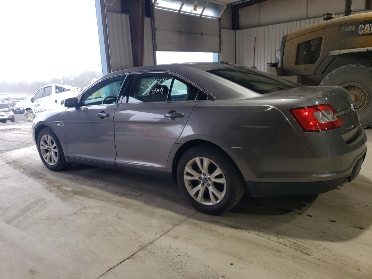 Lot #2409466854 2012 FORD TAURUS SEL