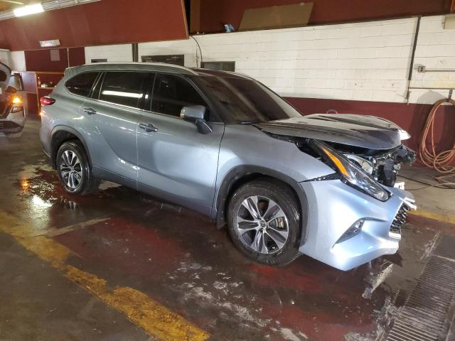 VIN 5TDHZRBH5NS230458 2022 Toyota Highlander, Xle no.4