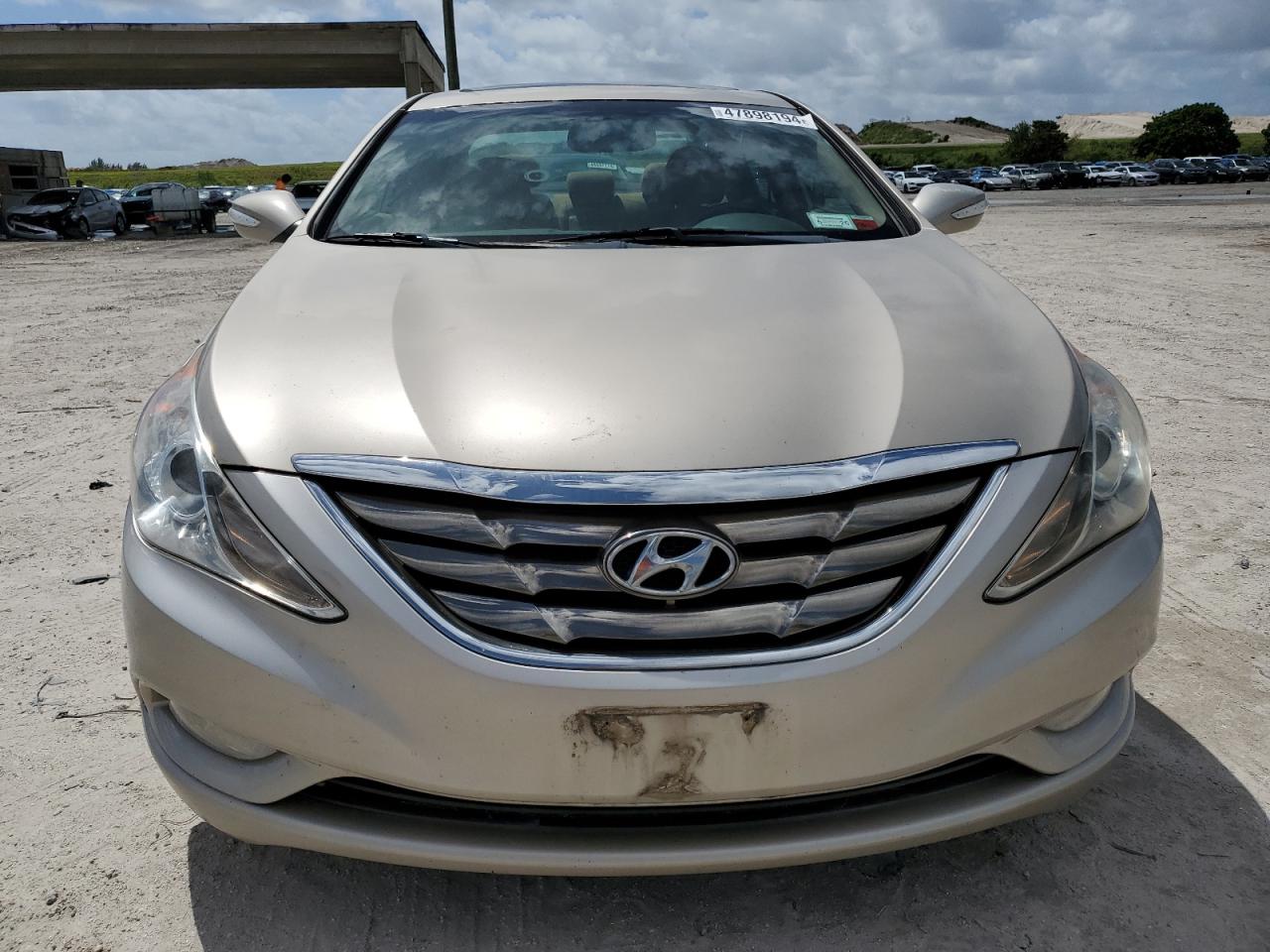 5NPEC4AC4BH277575 2011 Hyundai Sonata Se