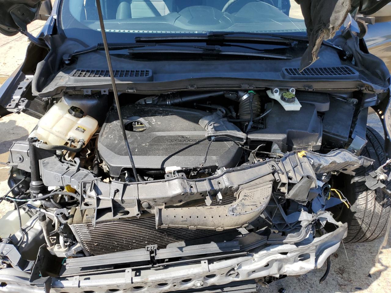 1FMCU0GX3DUC98123 2013 Ford Escape Se