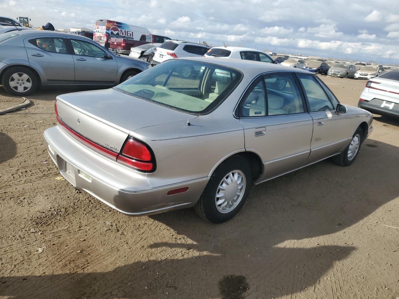 1G3HN52K8T4831467 1996 Oldsmobile 88 Base