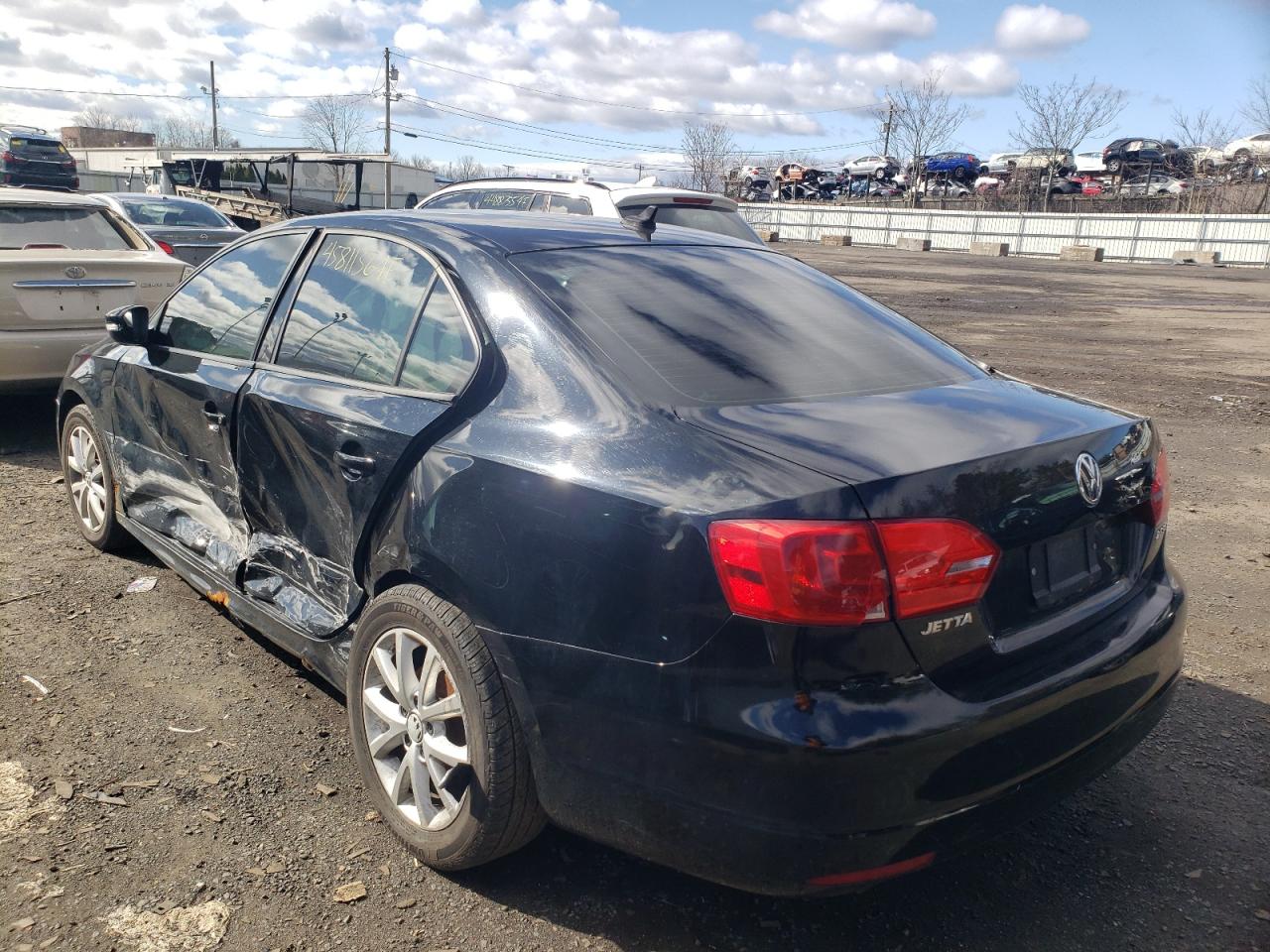 3VWDZ7AJ6BM348163 2011 Volkswagen Jetta Se