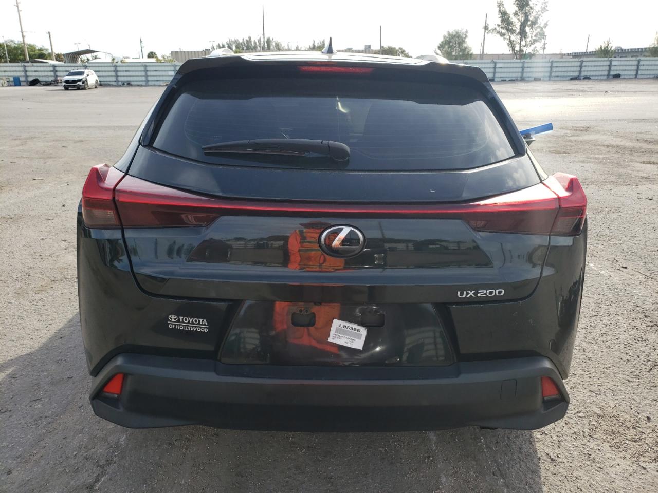 JTHY3JBH7K2005365 2019 Lexus Ux 200