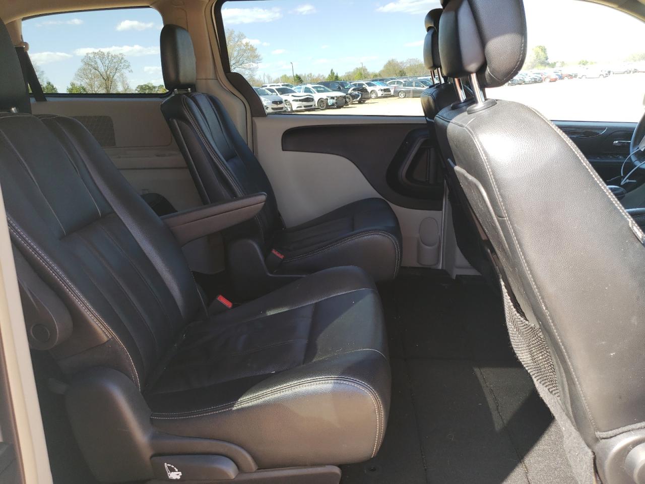 2C4RC1BG1GR289159 2016 Chrysler Town & Country Touring