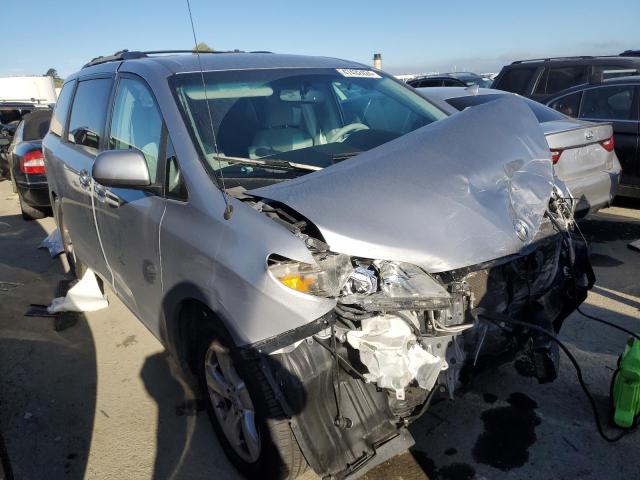 2011 Toyota Sienna Le VIN: 5TDKK3DC5BS171013 Lot: 39204296