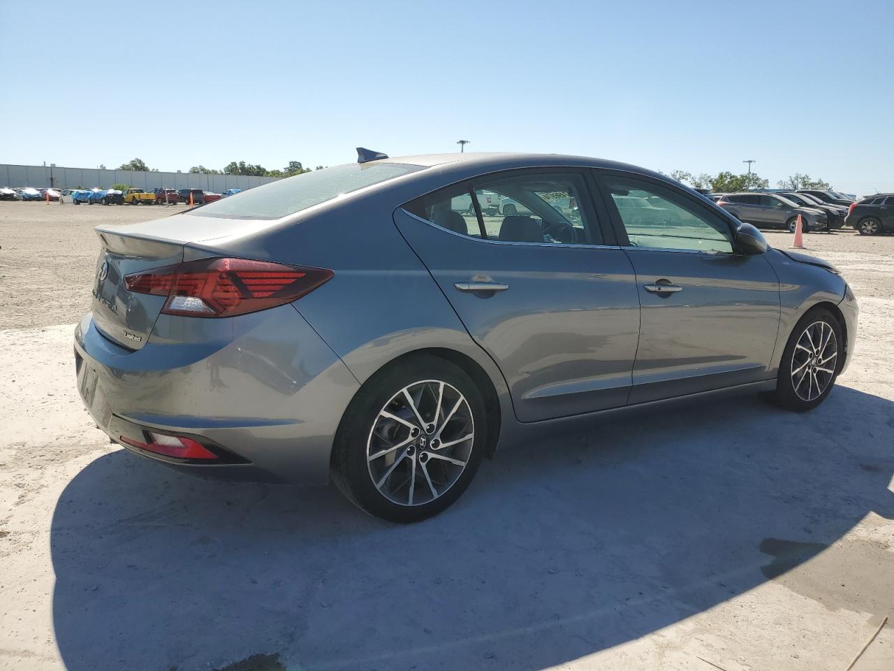 5NPD84LF2KH424416 2019 Hyundai Elantra Sel