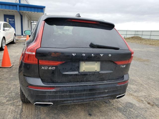 2018 VOLVO XC60 T6 R- YV4A22RM8J1076543