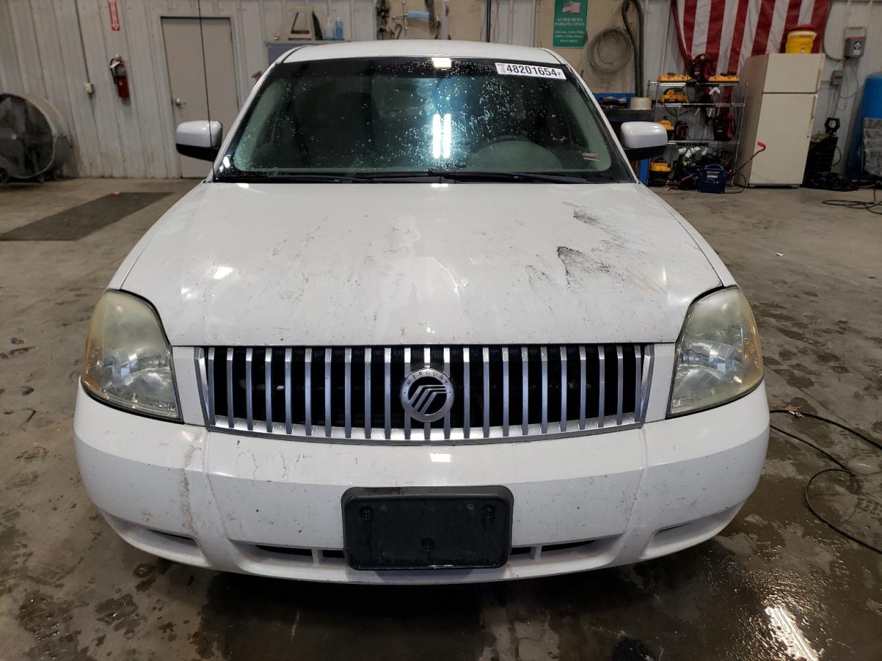 1MEFM40135G602046 2005 Mercury Montego Luxury