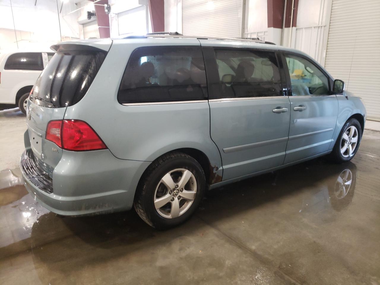 2V8HW64X69R541394 2009 Volkswagen Routan Sel Premium