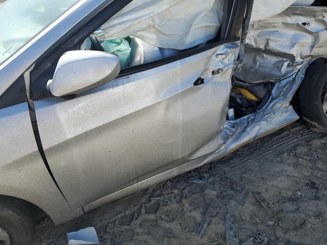 KMHCT4AE7GU135528 2016 Hyundai Accent Se