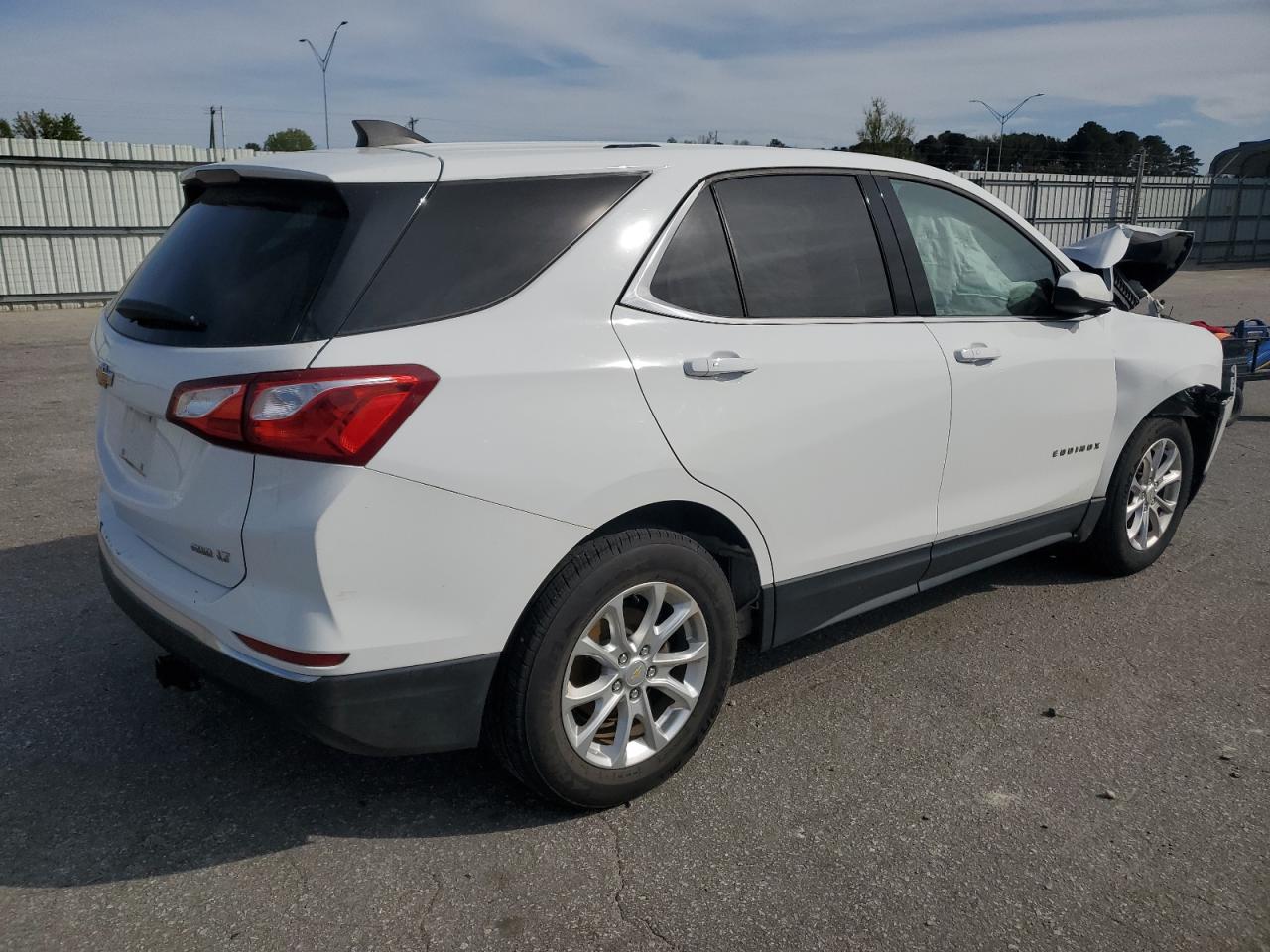 2018 Chevrolet Equinox Lt vin: 2GNAXSEV5J6211873