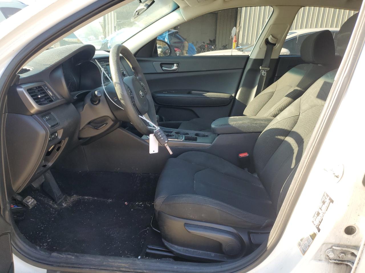 5XXGT4L38HG169373 2017 Kia Optima Lx