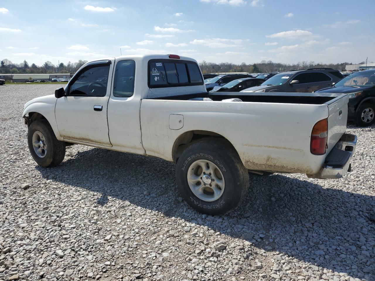 4TAWN72N3YZ653101 2000 Toyota Tacoma Xtracab