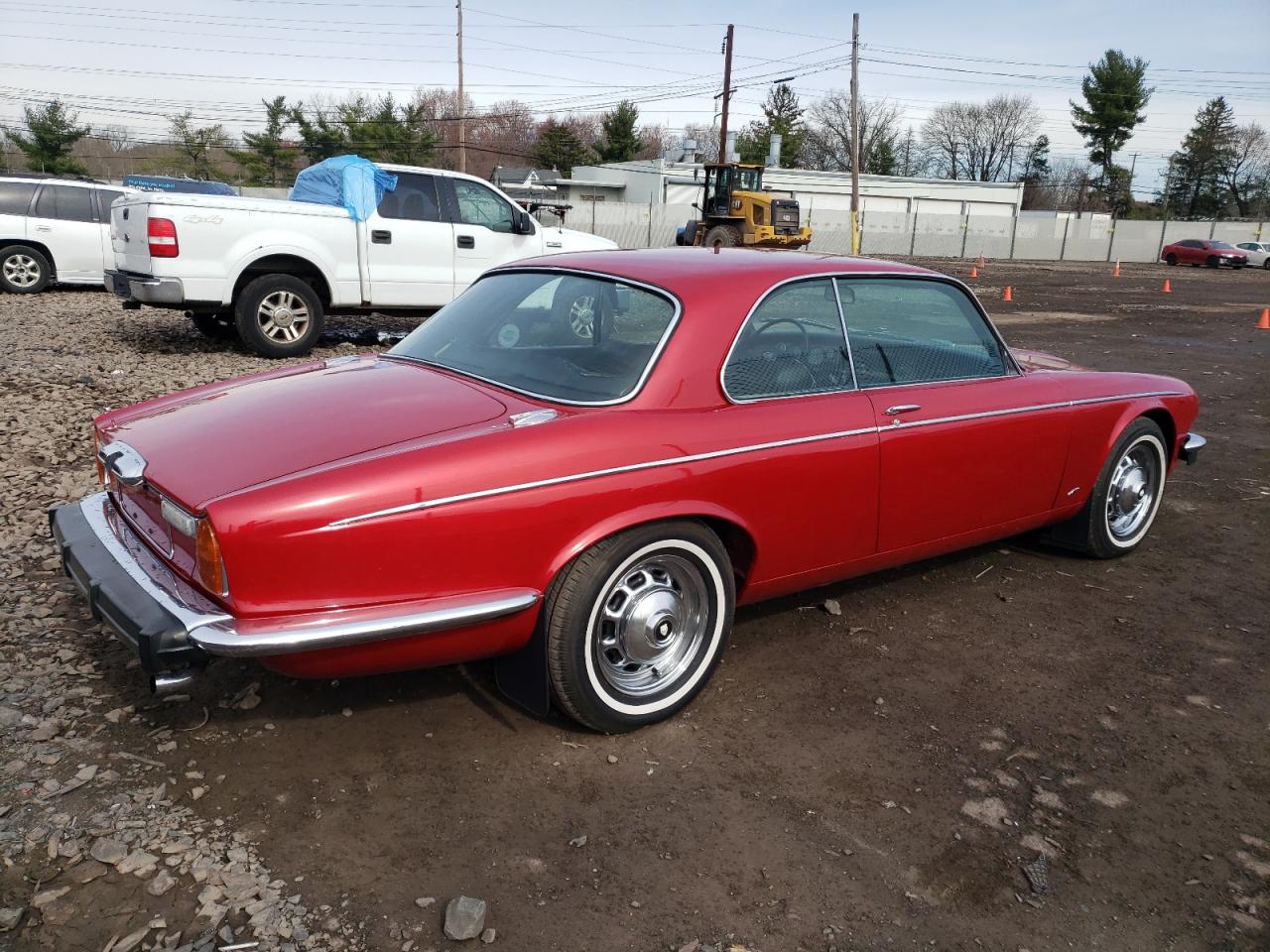 UG2G50715 1976 Jaguar Xj