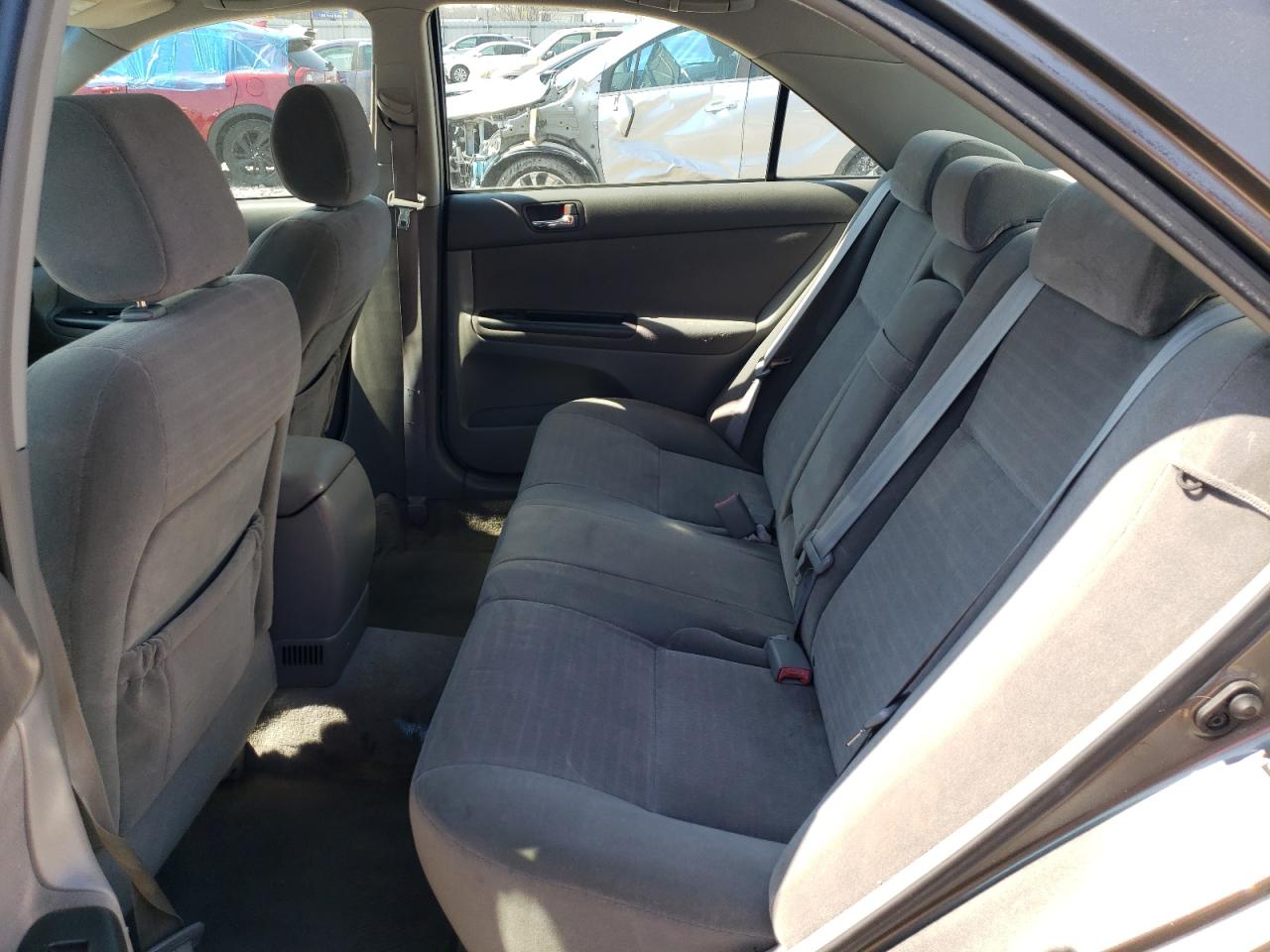 JTDBE32K153013856 2005 Toyota Camry Le