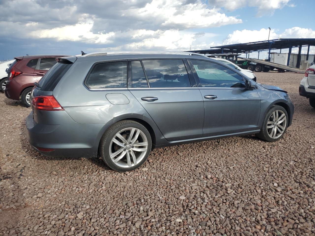 3VWC17AU5HM505154 2017 Volkswagen Golf Sportwagen S